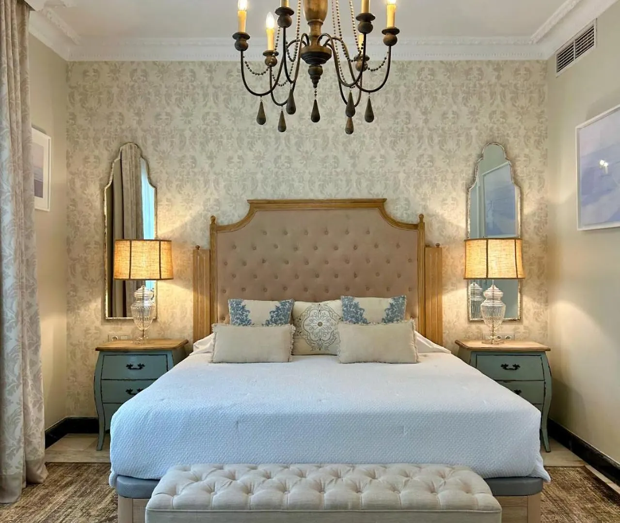Luxury Villa El Martinete, Frontline Puerto Banus Marbella